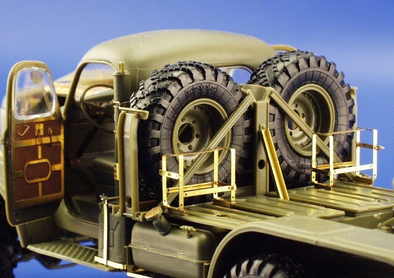 Eduard 35558 ZiL-157 SA-2 Truck 1/35 Trumpeter – immagine 9