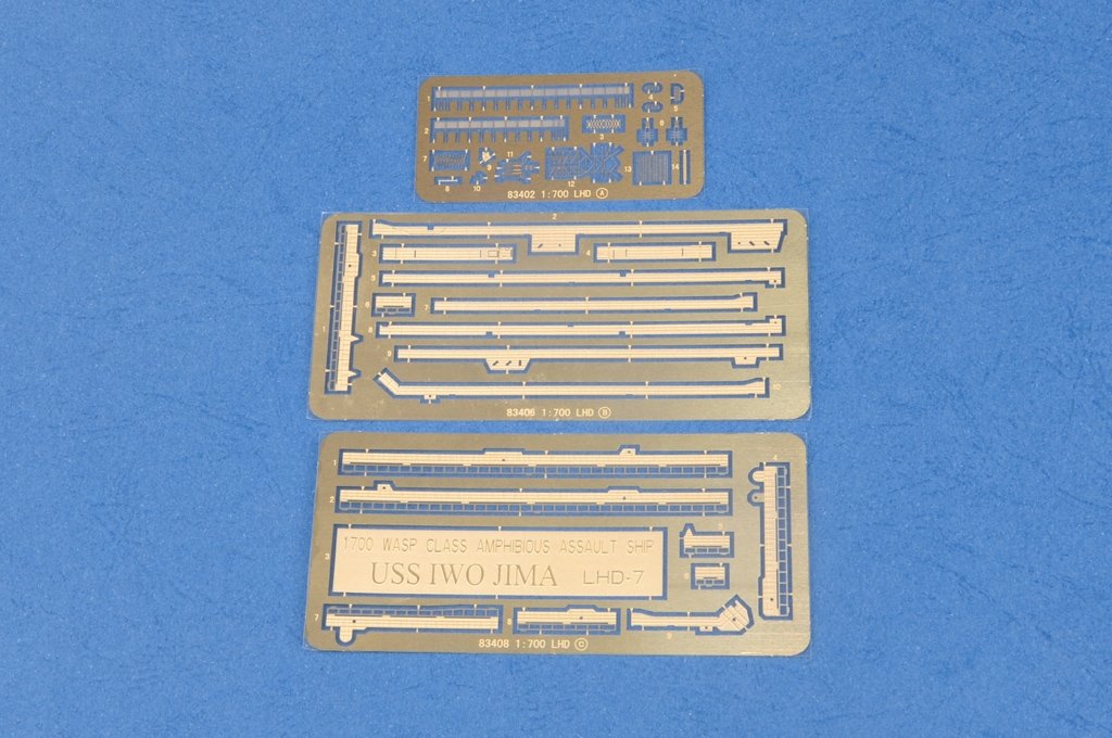 Hobby Boss 83408 USS Iwo Jima LHD-7 1/700 – image 10