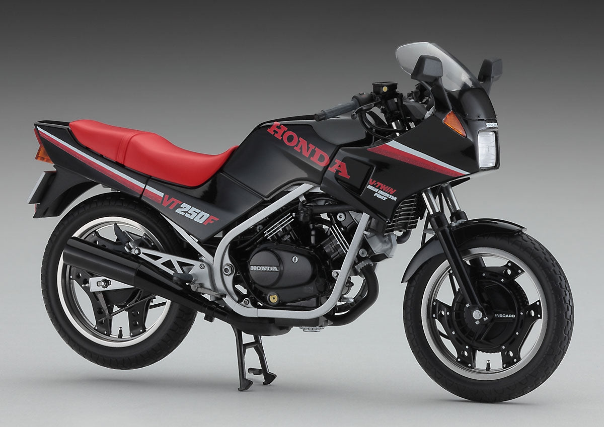 Hasegawa 21755 Honda VT250F (MC08) (1984) NOIR 1/12
