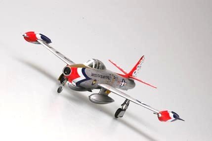 Hobby Boss 80247 F-84G Thunderjet Fighter 1/72 – imagen 4