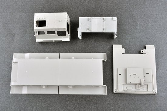 Trumpeter 01063 M4 Command and Control Vehicle (C2V) 1/35 – immagine 5