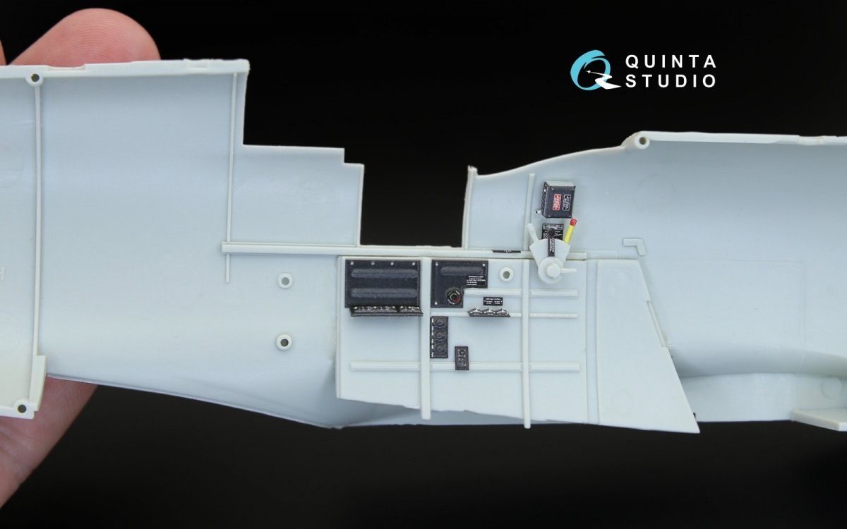 Intérieur imprimé en 3D et coloré sur papier décalcomanie pour Spitfire Mk. IX (Quinta Studio QD32044) (pour maquette Revell) au 1/32 – image 8