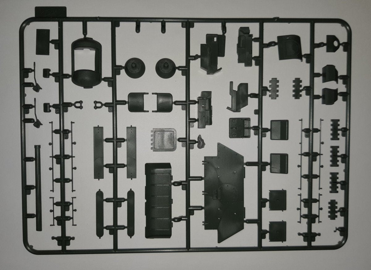 ICM 35370 Pz.Kpfw. 747 T-34 (r), WWII German Medium Tank 1/35 – Bild 6
