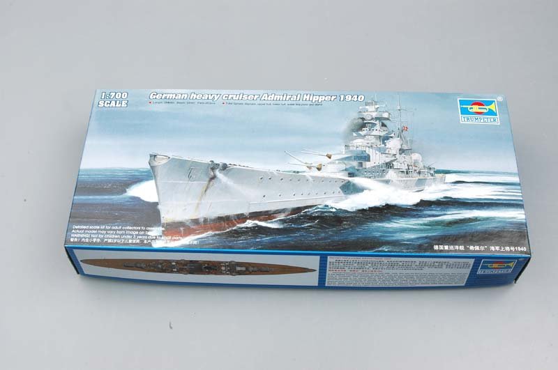 Trumpeter 05775 German Cruiser Admiral Hipper (1940) 1/700 – image 2