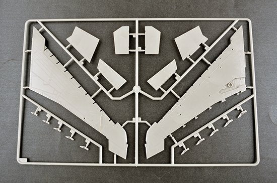 Trumpeter 02246 F-100F Super Sabre 1/32 – imagen 12