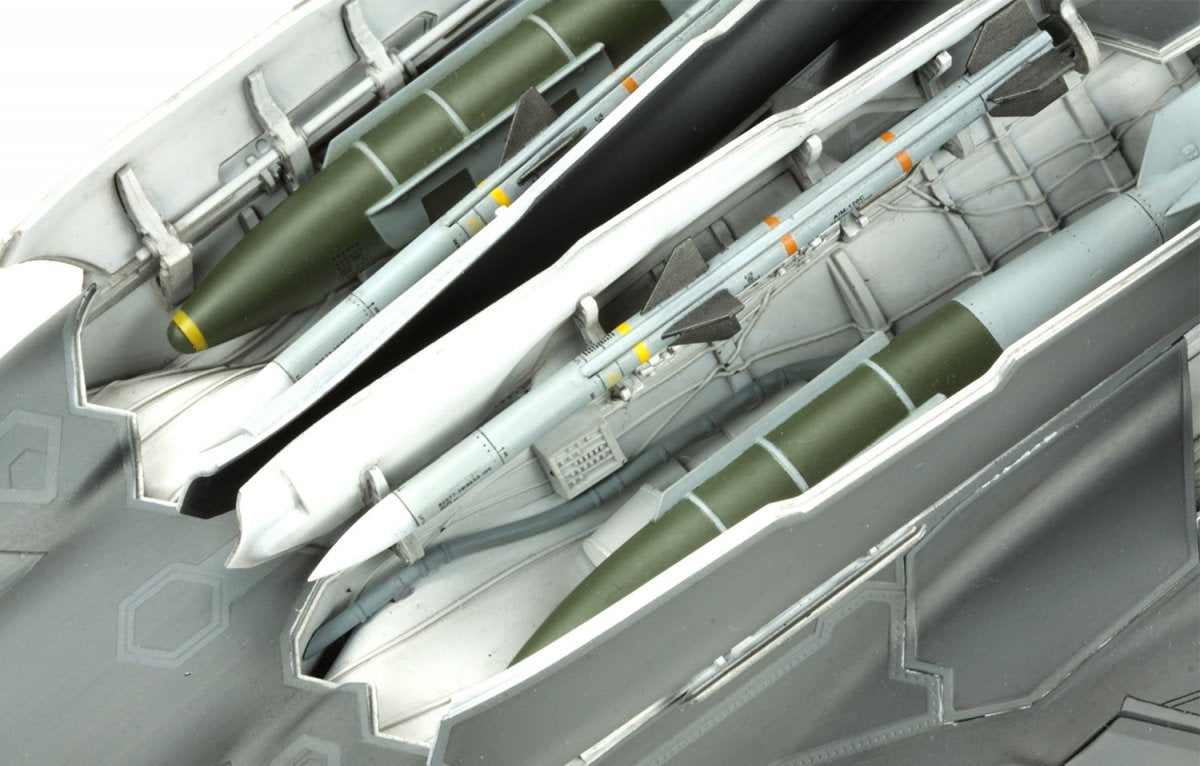 Meng LS-008 F-35A Lightning II Lockheed Martin Fighter JASDF 1/48 – image 7