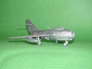 Trumpeter 02806 MiG-15 bis Fagot-B 1/48 – image 5