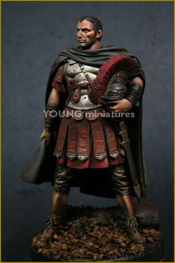 Young Miniatures YH9002-R Roman Officer 1st A.D 90mm – imagen 3