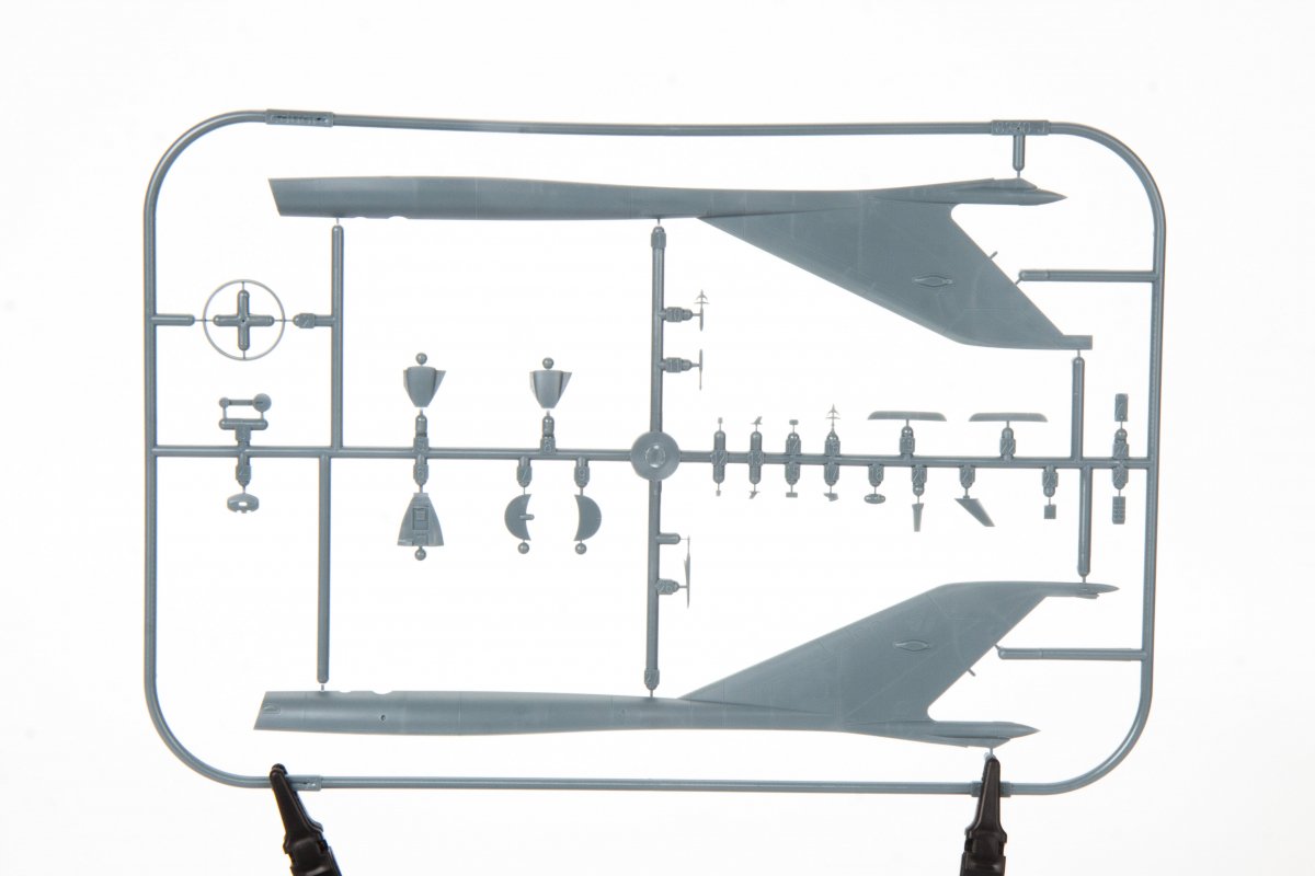 Eduard 8232 MiG-21BIS 1/48 – image 5