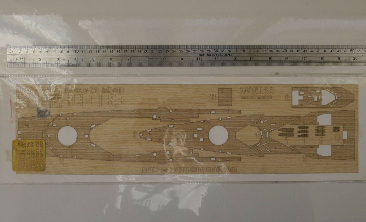 Wood Hunter W35028 Wood deck HMS Repulse for Trumpeter 1/350 – zdjęcie 2
