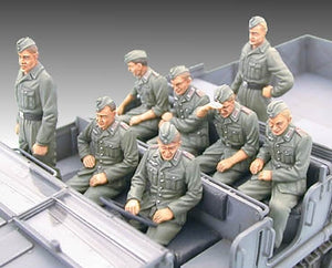 Tamiya 35239 German 18-Ton Heavy Half-Track FAMO 1/35 – zdjęcie 12
