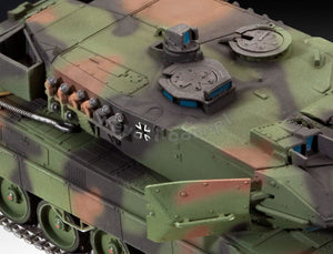 Revell 63180 Leopard 2A6/A6M Model Set 1/72 – image 4