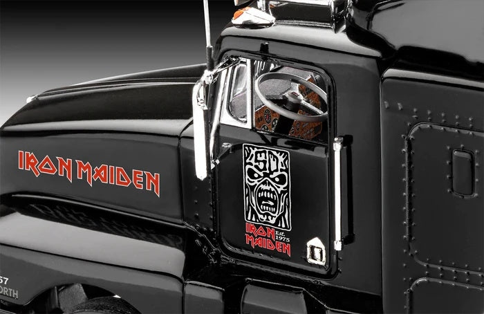 Revell 07740 Iron Maiden Tour Truck 1/32