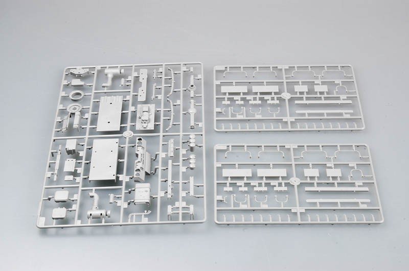 Trumpeter 01004 M1078 Light Medium Tactical Vehicle (LMTV) Standard Cargo Tru 1/35 – immagine 13