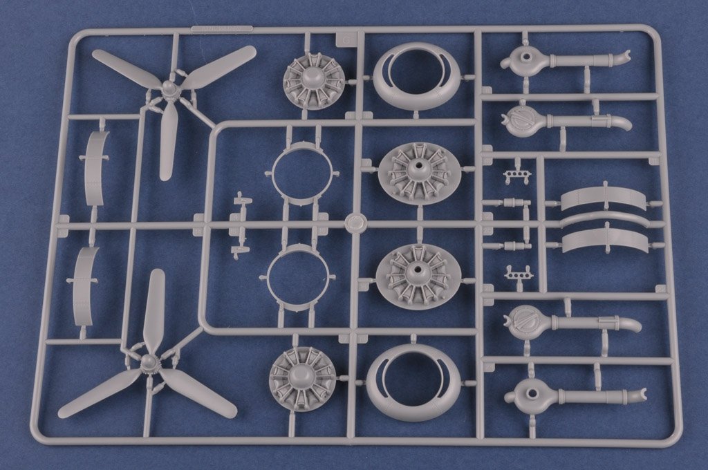 Hobby Boss 83212 B-24D Liberator 1/32 – image 26