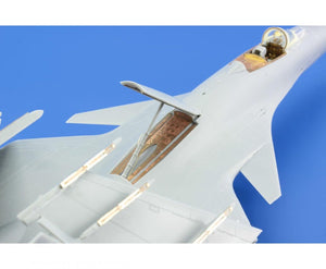 Eduard 73548 Su-33 TRUMPETER 1/72 – Bild 5