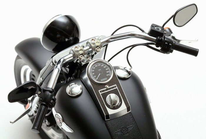 Tamiya 16041 Harley Davidson FLSTFB Fat Boy Lo 1/6 – zdjęcie 8
