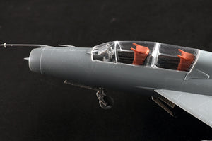 Trumpeter 02825 JJ-7A Trainer 1/48 – imagen 9