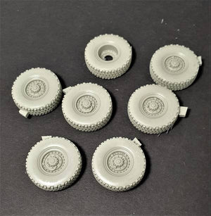 Panzer Art RE35-710 FMTV Road wheels (Goodyear) 1/35 – immagine 2