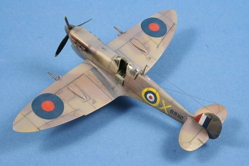 Special Hobby 48051 Supermarine Spitfire Mk.VC Malta Defenders 1/48 – image 9