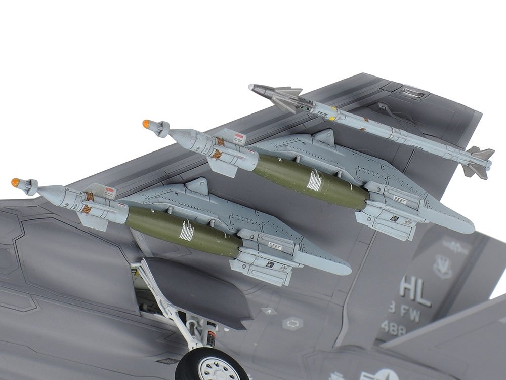 Tamiya 60792 Lockheed Martin F-35A Lightning II 1/72 – immagine 5