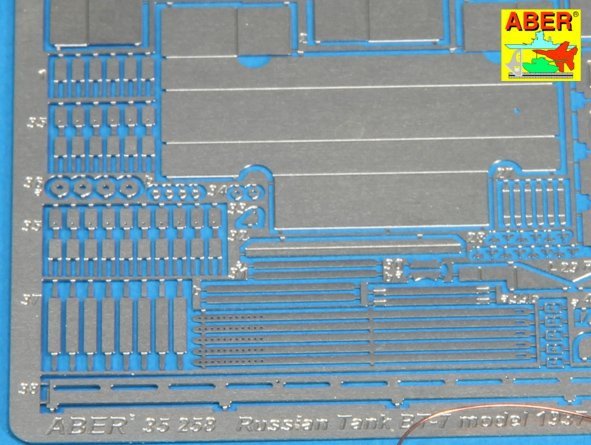 Aber 35258 BT-7 (1937) vol.1 - basic set 1/35 – immagine 4