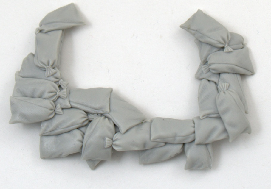 Panzer Art RE35-625 Sandbags armor for A15 “Crusader” 1/35 – image 3