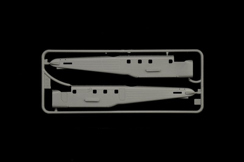 Italeri 1447 Fiat BR.20 Cicogna 1/72 – zdjęcie 7