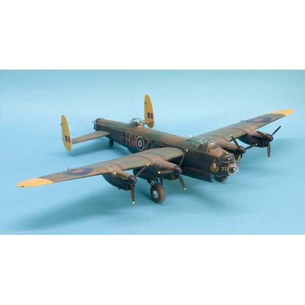 Revell 04300 Avro Lancaster Mk.I/III 1/72 – image 2