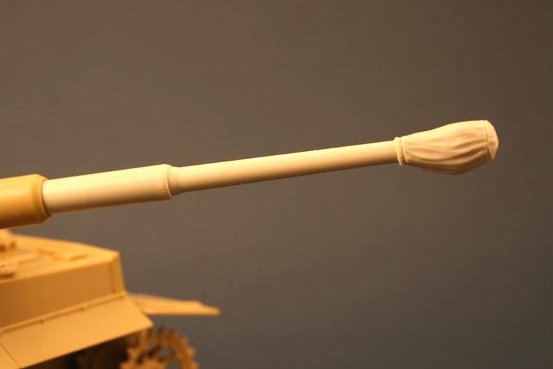 Panzer Art RE35-101 Canon avec housse en toile pour char Tiger I (version finale) 1/35 – image 4