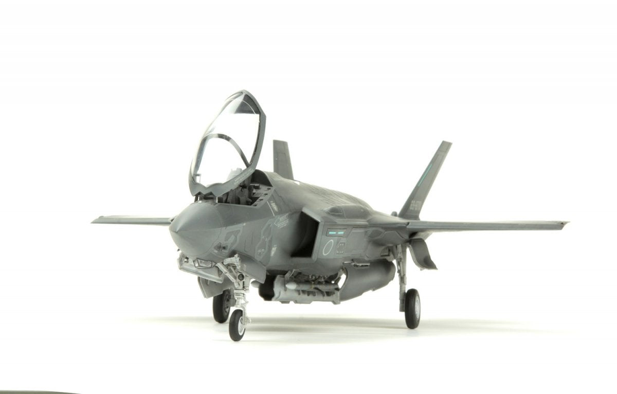 Meng LS-008 F-35A Lightning II Lockheed Martin Fighter JASDF 1/48 – image 3