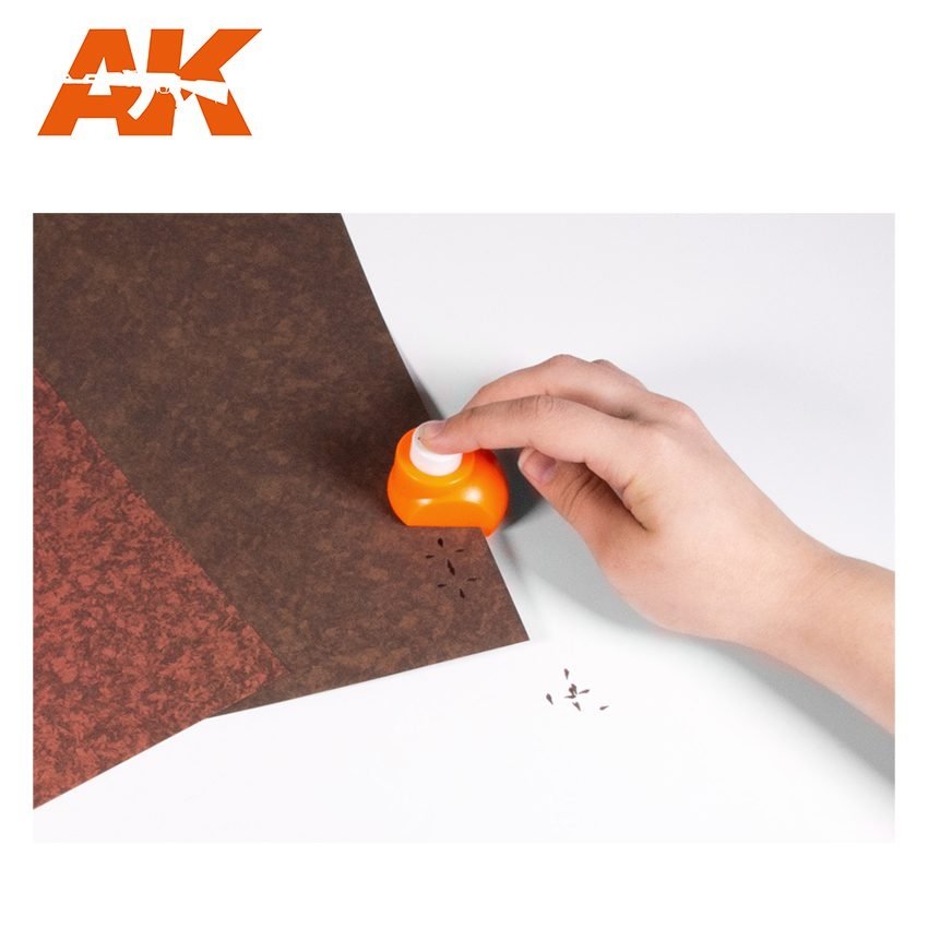 AK Interactive AK8147 PUNCHING LEAVES SHEETS SET – Bild 3