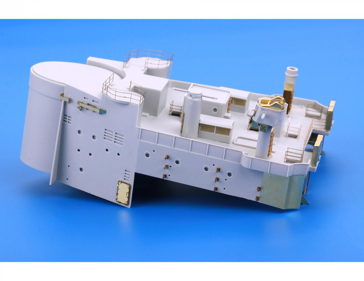 Eduard 53197 HMS Hood pt. 7 partie supérieure principale TRUMPETER 1/200 – image 3