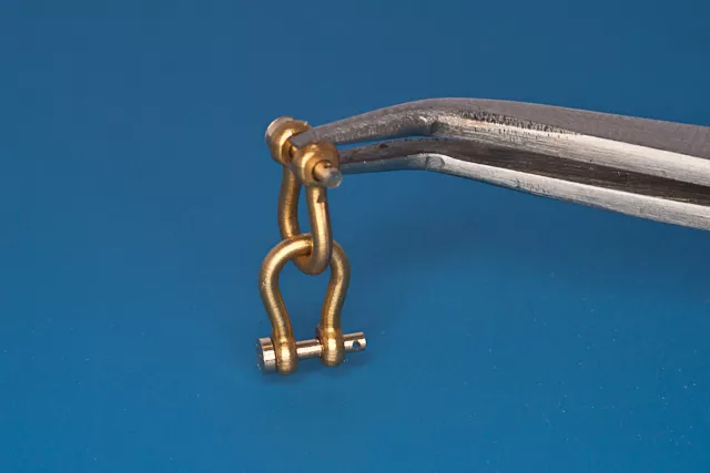 Manilles RB modèle 10374A (4 pièces) utilisées dans différents véhicules militaires (dessin et dimensions à l&amp;#39;échelle 1/35). – image 2