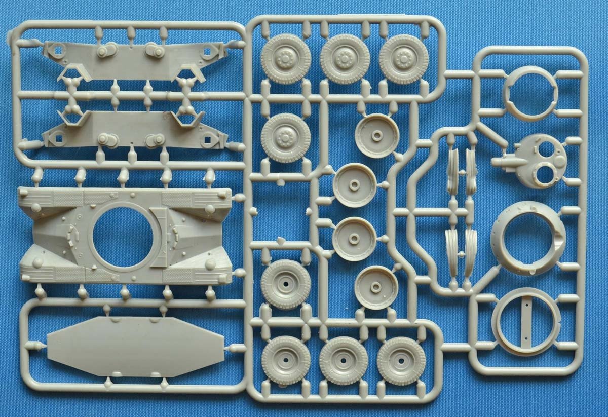 ACE 72459 EBR 90 F1 mod.1951 w/FL-11 turret wheeled tank 1/72 – immagine 2