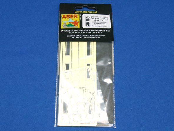 Aber 35169 SD.Kfz. 251/1 Ausf. D cz.3 zasobniki boczne (DRA) 1/35 – imagen 3