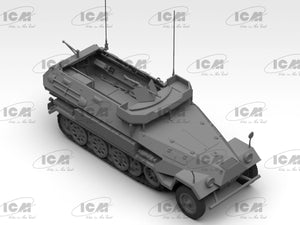 ICM 35105 Beobachtungspanzerwagen Sd.Kfz.251/18 Ausf.A WWII German Observation Vehicle with crew 1/35 – imagen 7