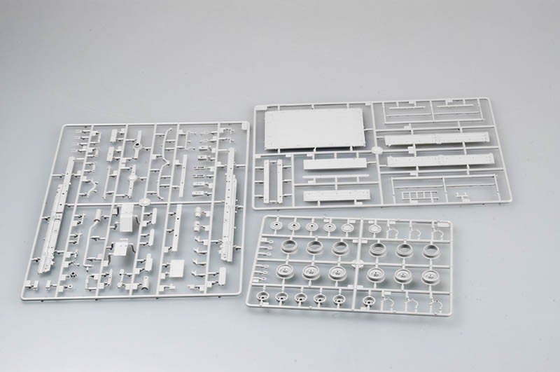 Trumpeter 01004 M1078 Light Medium Tactical Vehicle (LMTV) Standard Cargo Tru 1/35 – immagine 11