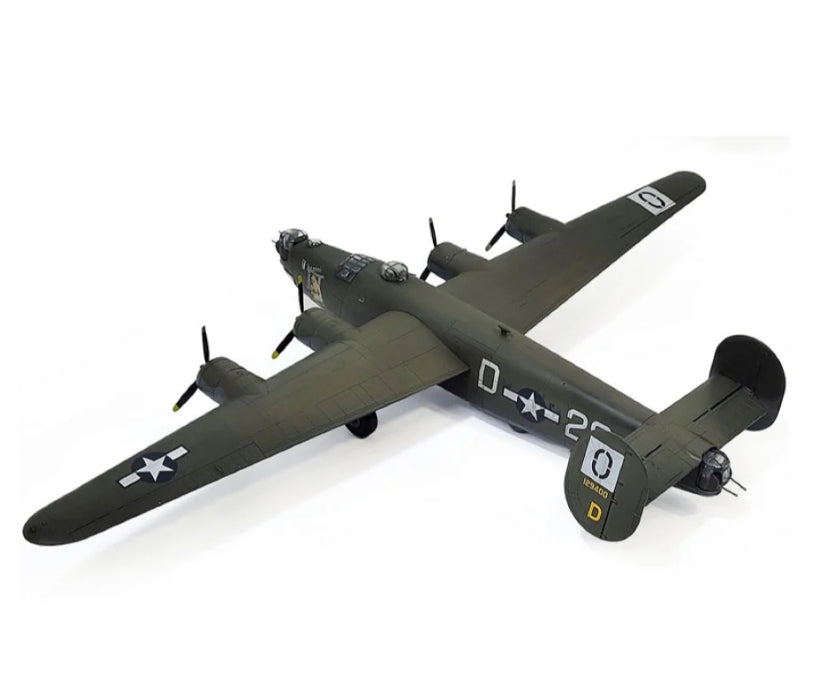 Maquette Academy 12584 USAAF B-24H Liberator Zodiac au 1/72 – image 3
