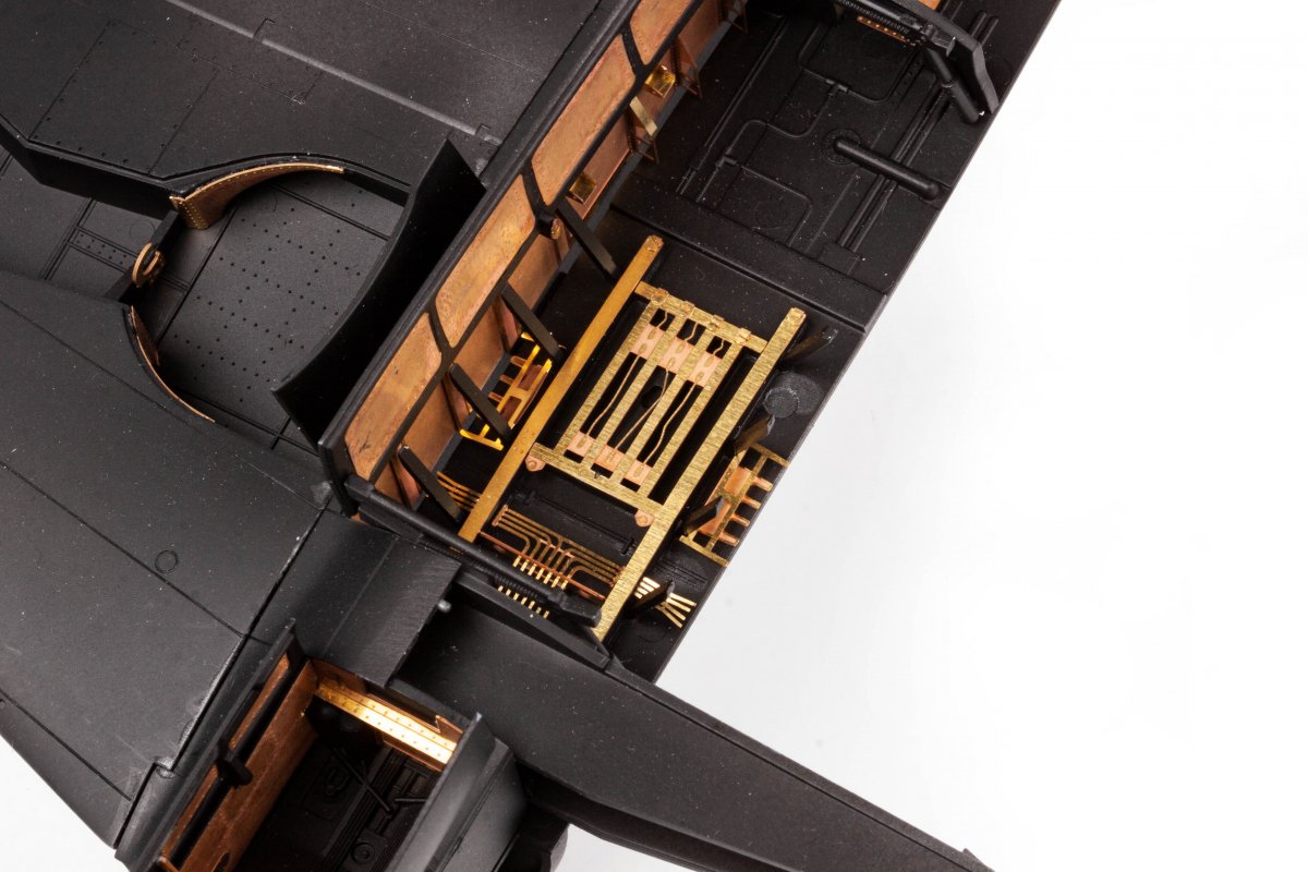 Eduard 481115 Do 335A bomb bay TAMIYA 1/48 – immagine 4