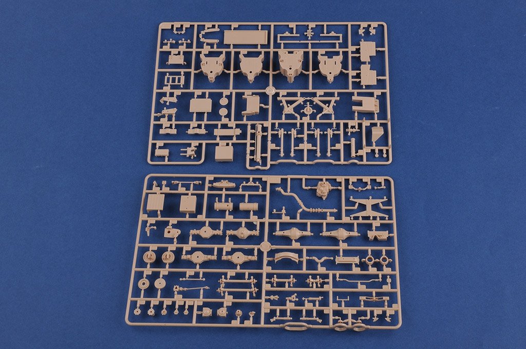 Hobby Boss 85511 Russian KrAZ-260B Tractor with 5P85TE TEL S-300PMU 1/35 – zdjęcie 12