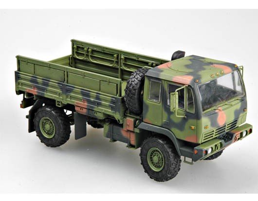 Trumpeter 01004 M1078 Light Medium Tactical Vehicle (LMTV) Standard Cargo Tru 1/35 – immagine 3