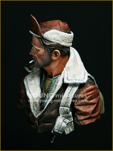 Young Miniatures YM1862 B-17 BOMBER CREW 1/10 – immagine 3