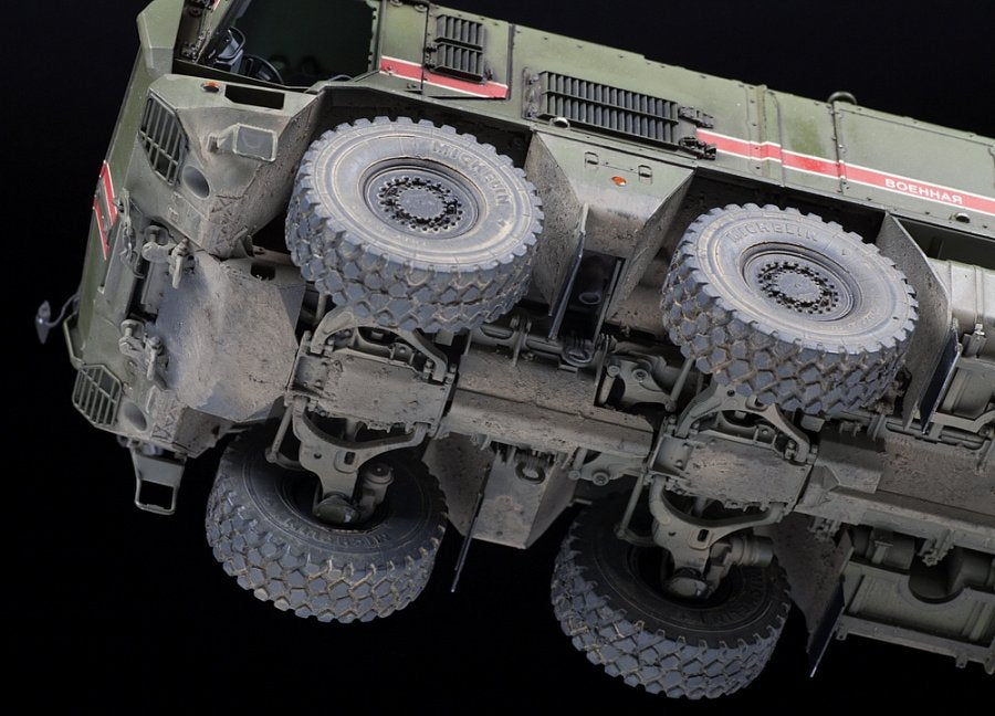 Zvezda 3701 Russian armored vehicle Typhoon-K 1/35 – zdjęcie 7