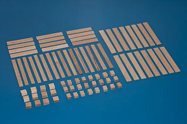 RB Model 35D30 4 x natural wood pallets self assembly kit 1/35 – immagine 5
