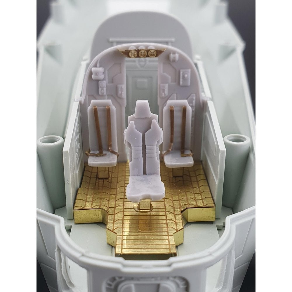 Revell 06788 The Mandalorian: Razor Crest Platinum Edition 1/72 – image 8