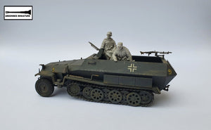 Ardennes Miniature 35019 WW2 PANZER COMMANDER AND GERMAN SOLDIER 1/35 – Bild 5