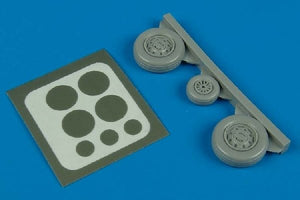 Aires 7240 F-105 Thunderchief wheels &amp;amp; paint masks 1/72 TRUMPETER
