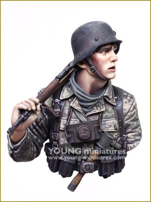 Young Miniatures YM1895 Young German Soldier WWII 1/10 – Bild 5