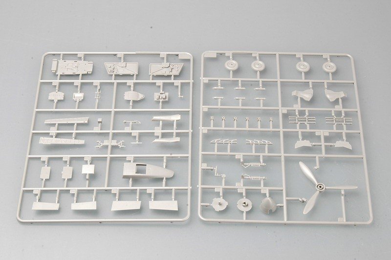 Trumpeter 02830 MiG-3 soviétique, version initiale (1/48) – image 4